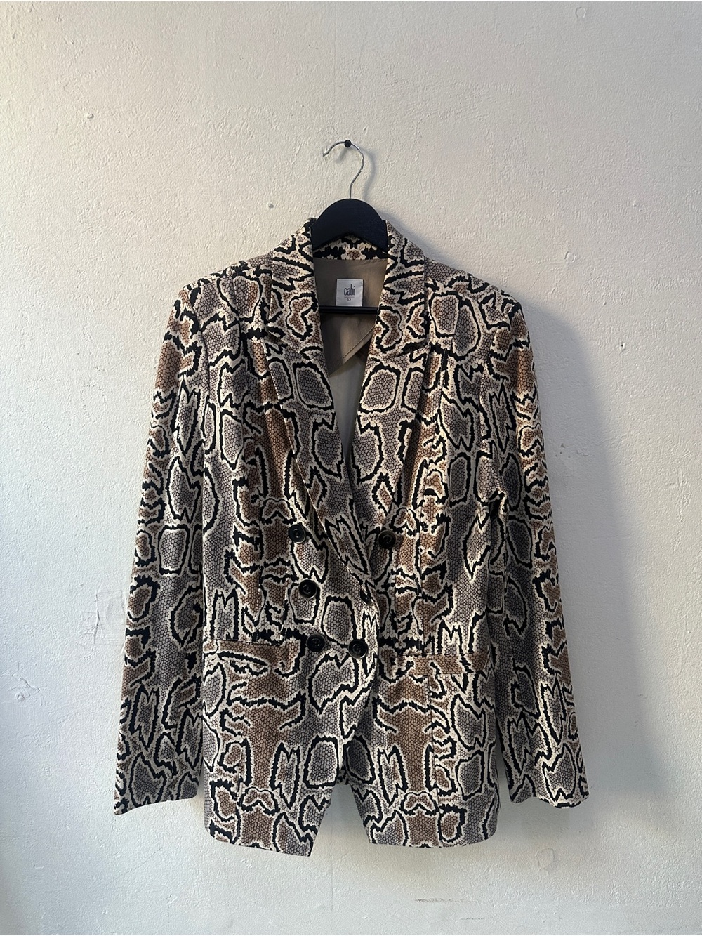 CAbi Python Snake Print Double Breasted Blazer Women’s 12 Stretch Ponte 3733